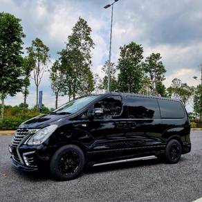 Hyundai Starex 2.5 Auto 11Seat Mpv