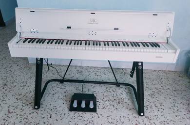 UK Digital Piano 88 Standard Keyboard Keys Blueto