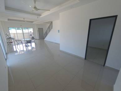 FREEHOLD PARTIALLY FURNISHED Double Storey Close to Putrajaya