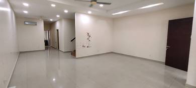 Kuala Lumpur Bukit Jalil Freehold 3 stys house