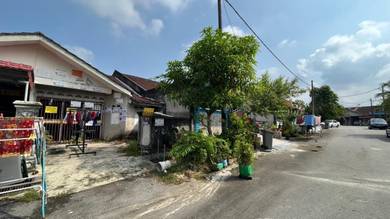 (MURAH LELONGAN KE 3) Teres Setingkat Bandar Springhill, Port Dickson