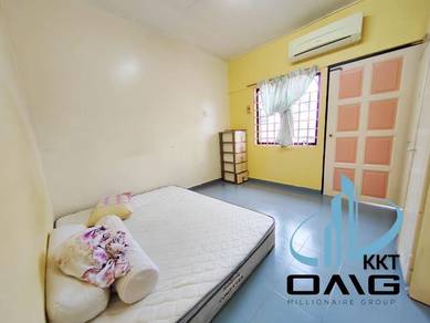 MOVE IN CONDITION Batu Belah double storey Partial Furnished For Rent