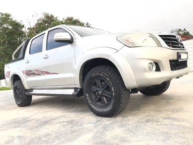 Toyota HILUX 3.0 TRD VNT(A)NEW FACELIFT/LUXURY SPE