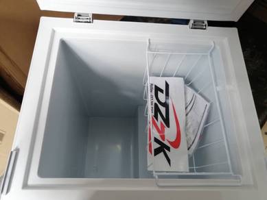 Peti Beku Hitec 138L New Jun