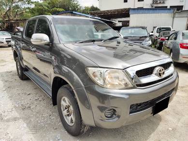 Toyota HILUX 2.5 G FACELIFT DOUBLE CAB (M)