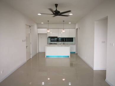(Private Lift) Paragon 3 Puchong South Equine Park Seri Kembangan