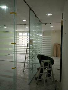 DINDING JENIS KACA KALIS PECAH l glass wall 12mm