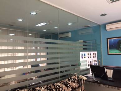 DINDING JENIS KACA KALIS PECAH l glass wall 12mm