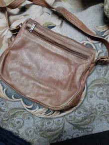 Sling bag