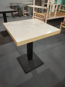 Kami Marble Black / Marble White Dining Table