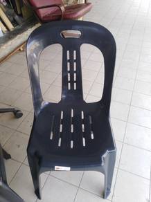 Hannita best sale monoblock chair