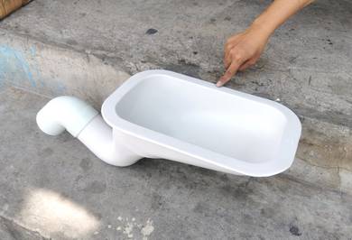 Plastic squatting pan / tandas