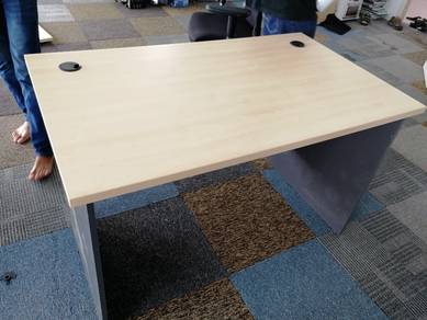 4FT Maple Wooden Office Table TA696