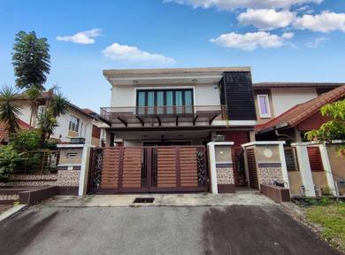 Semi-D Double Storey Anjung Suasana, Bandar Seri Putra, Bangi for sale