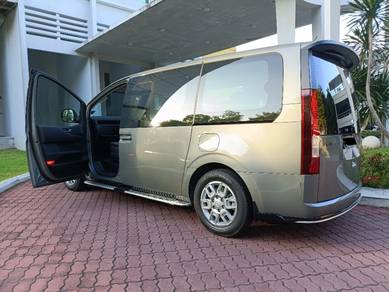 Hyundai Staria Latest MPV 10 seater