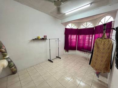 intermediate 2 story house shah alam for sale