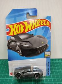 Hotwheels Lotus Emira Grey L Case 2023