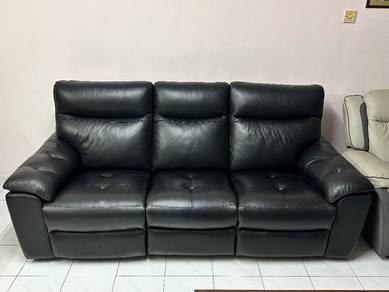 Harvey Norman Cabbian Leather 3Seat Power Recliner