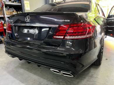 Mercedes Benz W212 Amg And Roof Spoiler Bodykit