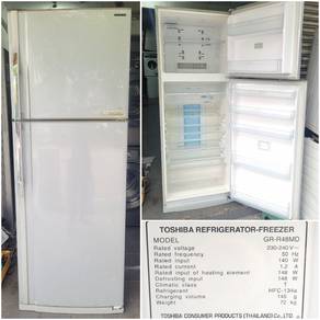 Fridge refrigerator peti ais peti sejuk Toshiba
