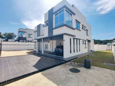 Nice Golf Viewing【Sendayan Semi D 35x80 House】Freehold Individual