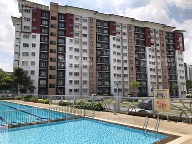 Middle Room with share Bathroom for Rent in Setia Alam