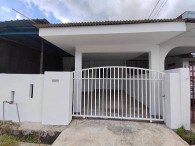 Kok Lanas Terraced House Newly Refurbished Puspa Jaya