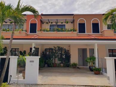 Luxury Lake Side Double Storey House at Batu Gajah Perak