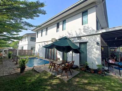 Pool Corner | 2 Storey Teres House Ken Rimba LEGIAN Shah Alam Sek 16