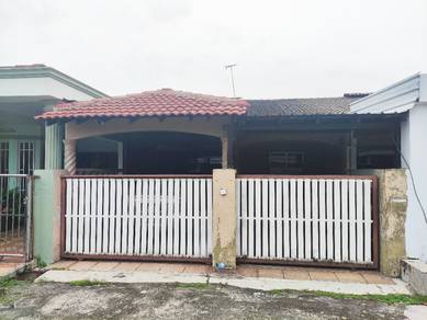 RENOVATED 20'x80' , Single Storey Terrace @ Taman Sri Pinang Klang