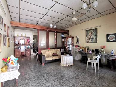 Excellent location with walking distance to various amenities!