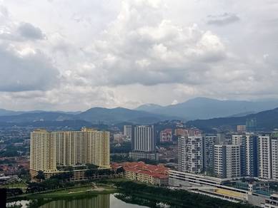 Condo for sale at Platinum Lake PV 21,near to shops, school, park, lrt