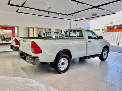 FULL LOAN 2025 Toyota HILUX 2.4 Single Cab