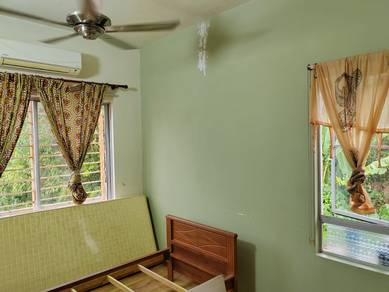 Prima Court, walk up apartment for sale UNDER MARKET VALUE