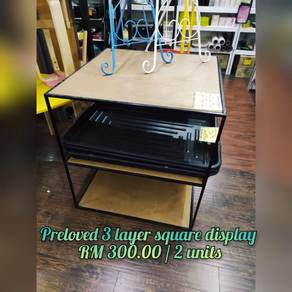 2 Unit Sq Metal Display Stand ( Preloved )