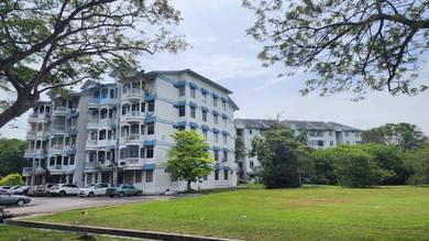 Malim Jaya Cheng Ria Apartment 3 room 2 bath 870 sqft Newly Renovated