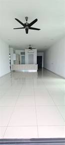 High floor, with private lift & with nice sea view & Pg Bridge view!