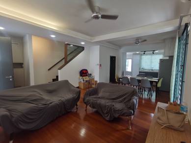 Double Storey corner unit renovated for sale ‼️