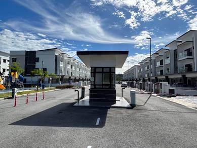 [1ST FLR] 28 Residence Town HouseTmn Orkid, Salak Tinggi