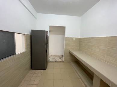 Renovated Vista Angkasa 1000sqft Condo 5 Mins KL Gateway Bangsar South