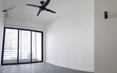 Cloud Tree Cascadia 2 story town villa for sale