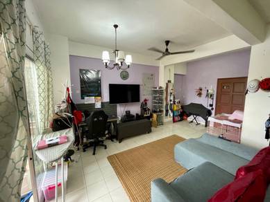Pangsapuri Damai Mewah B with Reno near Kajang Prima