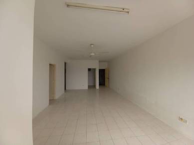 Merdeka villa near public transport and lrt