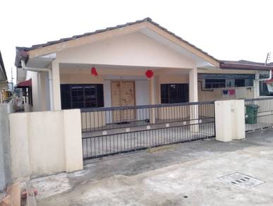 1 Storey Terraced Corner For Sale 450K