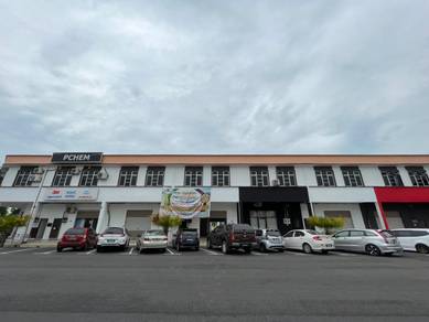 New-Shop-lot-for-sale-Balok-Pahang