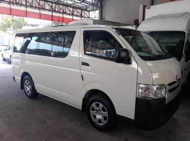 Toyota HIACE 3.0 (M) Window Van Best Deal