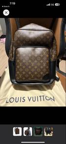 Louis Vuitton Dean backpack (M45335)