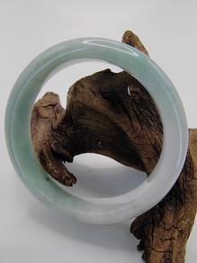 58.90mm Icy Ice Light Lavender Jadeite Jade Bangle