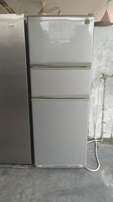 3 doors LG Ice Fridge Ais Refrigerator Peti Sejuk