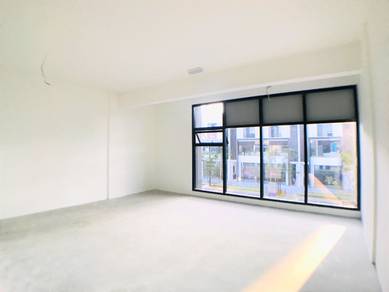 Aspen Vervea 1st Floor Office with LIFT| Covered Roof High Street